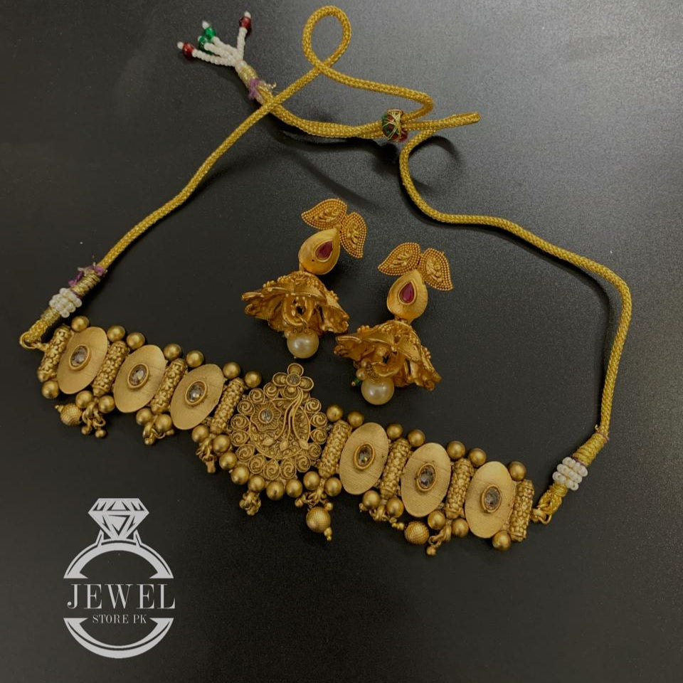 Choker Mughal